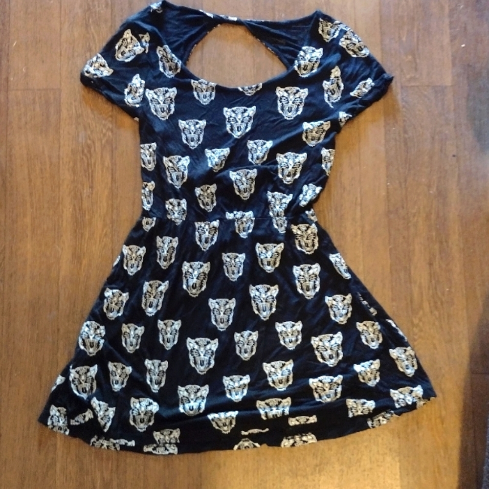Divided mini dress sz 6